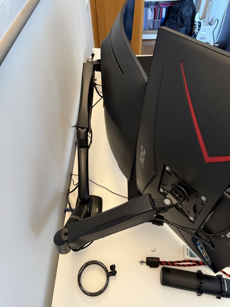 Setup 2 Monitores Curvos Gaming 27” e 32” + Braço Monitores