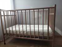 Łóżeczko niemowlęce 120x60 na kółkach z materacem