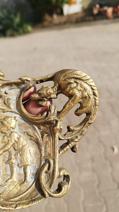 popielnica z mosiądzu , popielniczka