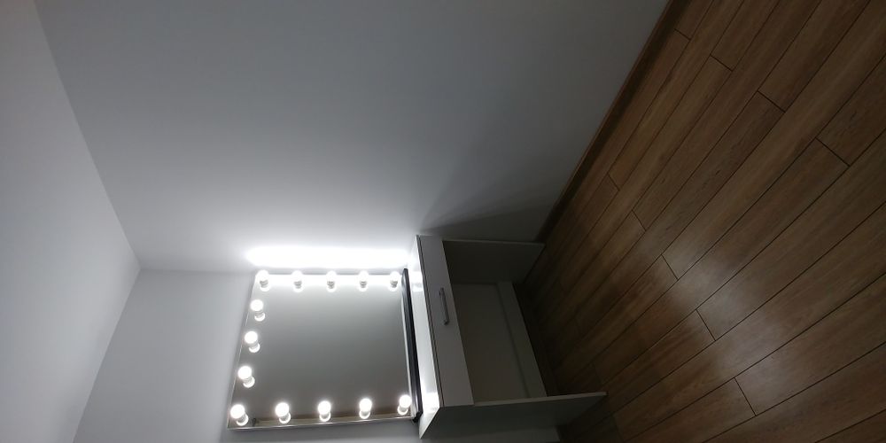 Lustro Glamour led do makijażu, idealny prezent