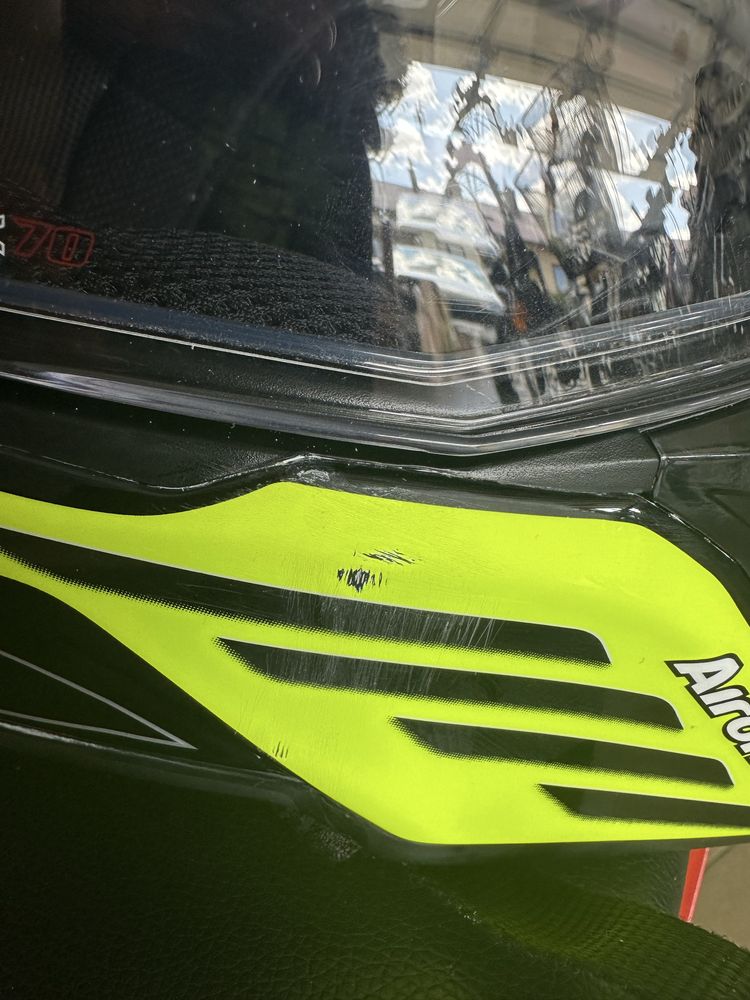 Airoh Commander XXL FLUO