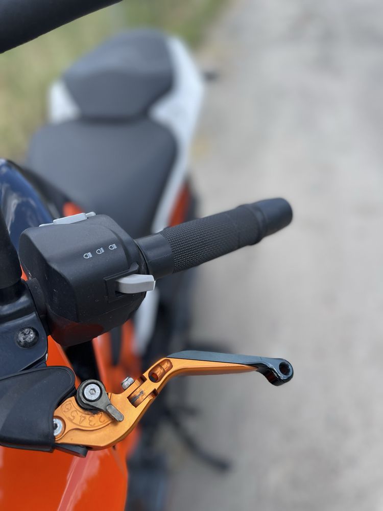 Duke 390/125 salon polska kat b 19r