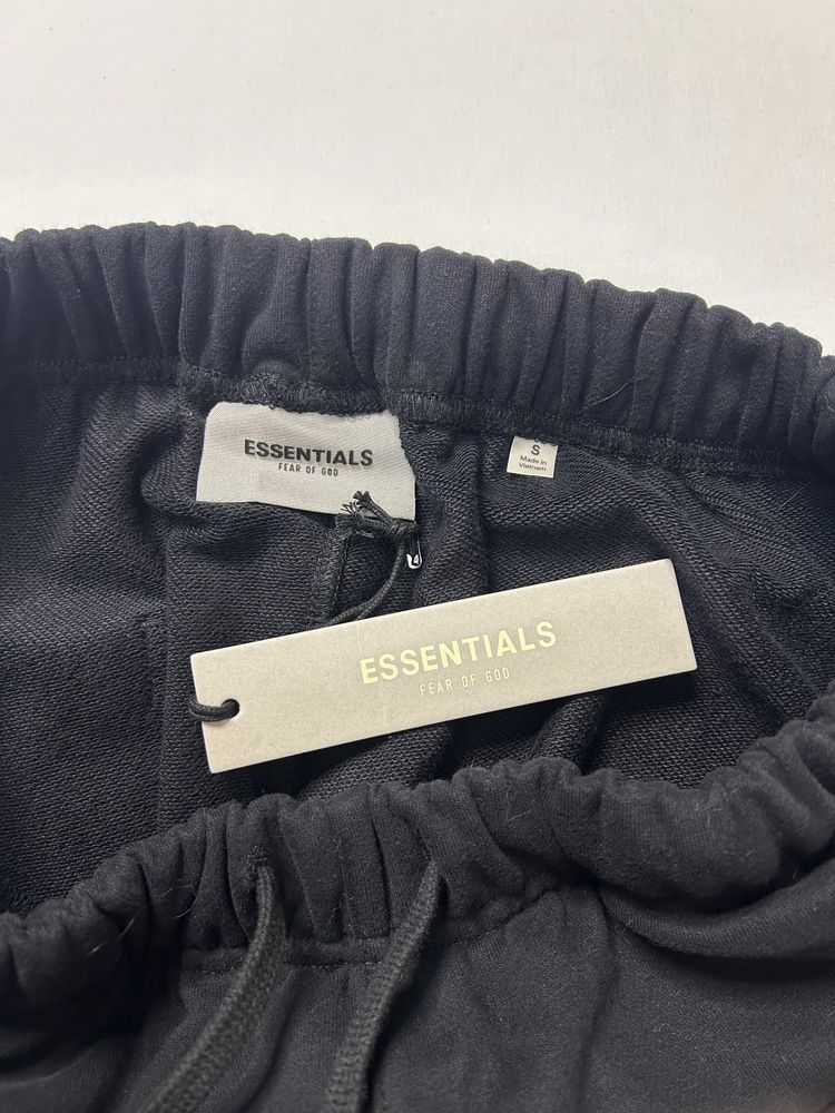 Шорти Essentials Fear of God/шорти essentials/шорти есентиалс/есеншил