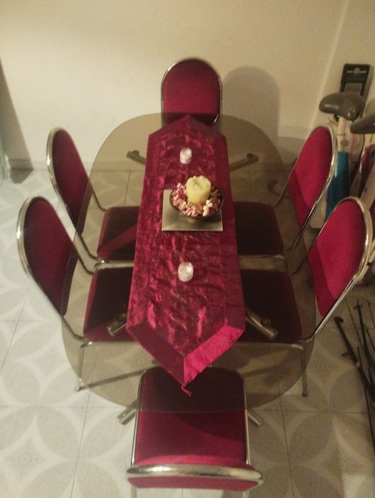 Mesa de sala de vidro+6 cadeiras