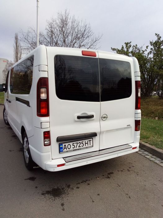 Opel vivaro 2015