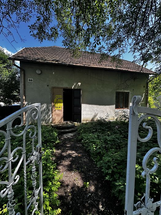 Продаж будинок 80 кв. м  з землею 7 соток м. Жидачів