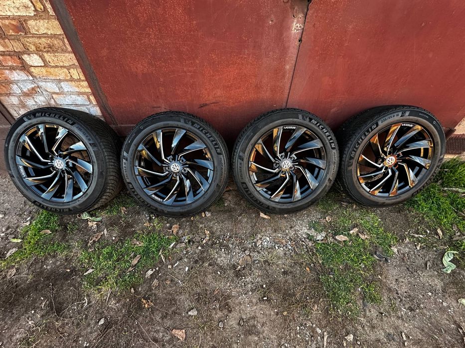 Продам комплект дисків Versus + гума Michelin 235/55 R18