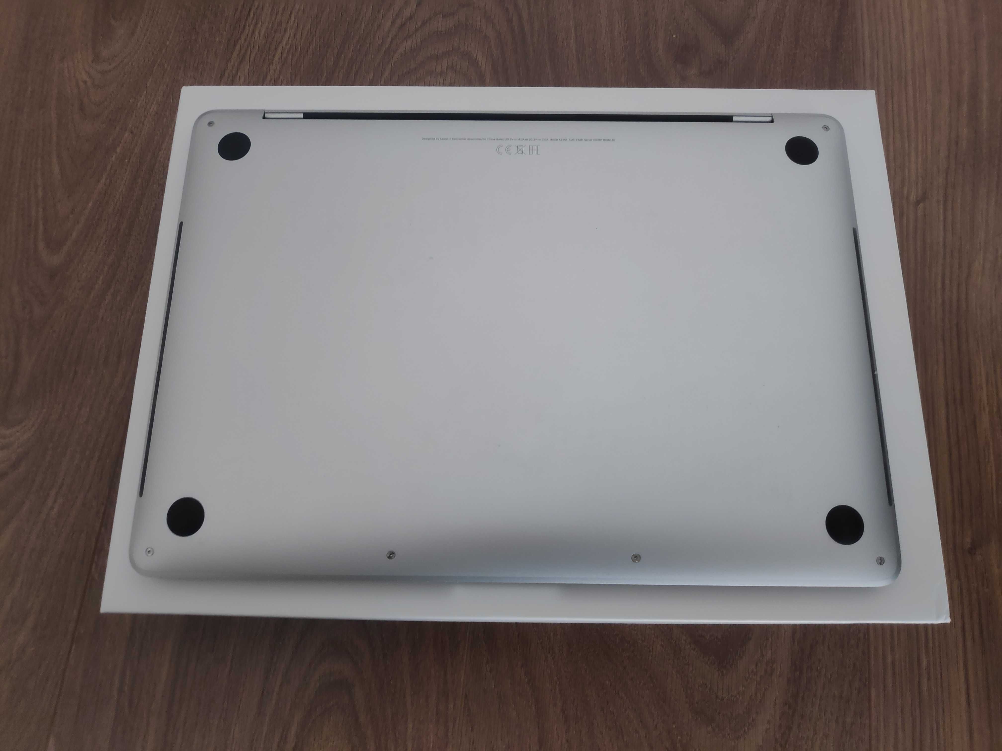 OPORTUNIDADE MacBook Pro 13'', 2020, i7-2,3GHz, 16GB, 512GB SSD. Prat