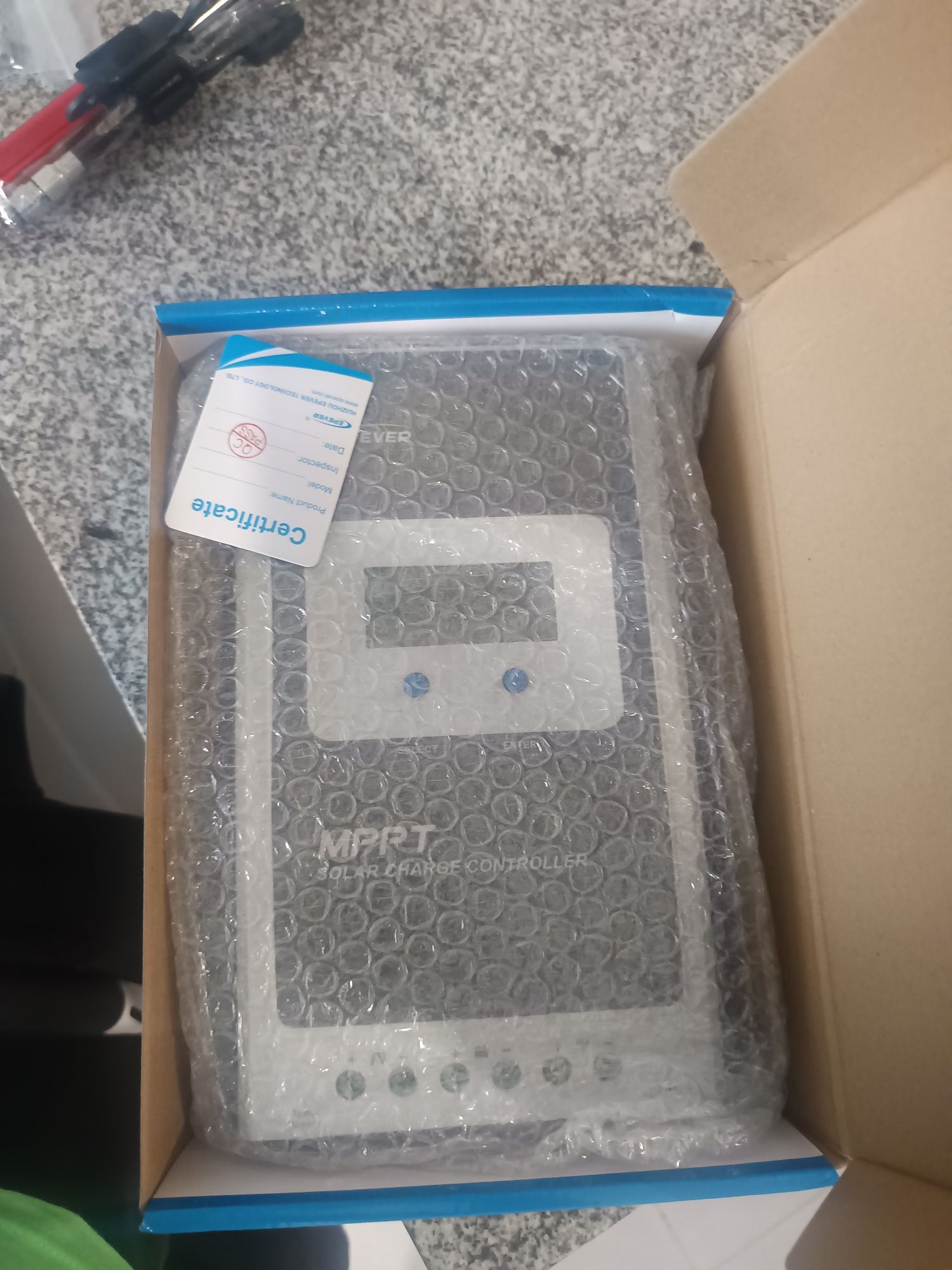 Controlador de carga solar Epever tracer