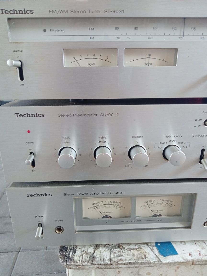 Wieża Technics -Przed wzmacniacz Końcówka mocy,Tuner