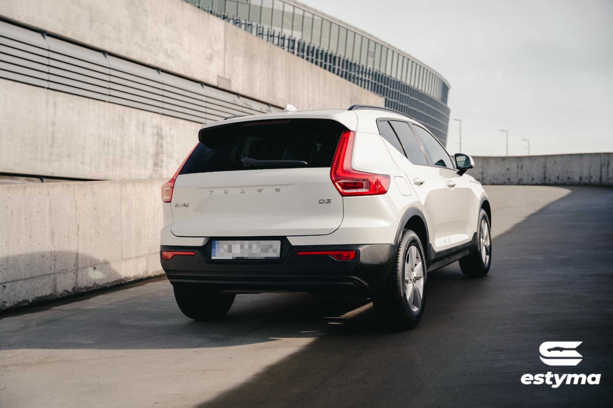 Wynajem samochodu, wypożyczalnia samochodów Estyma - Volvo XC40