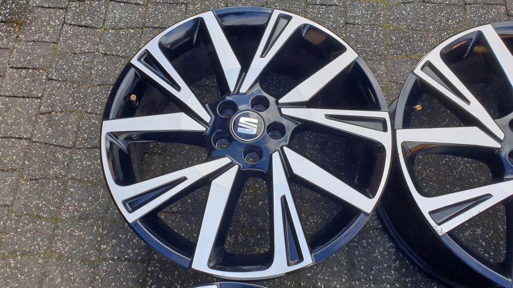 18" Seat oryginal  Arona FR 5x100  7j  et47  A3 Golf 4 Polo