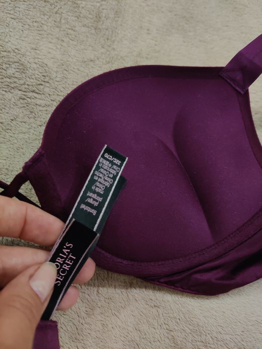 Комлект білизни Victoria's Secret оригінал зі стразами 32С