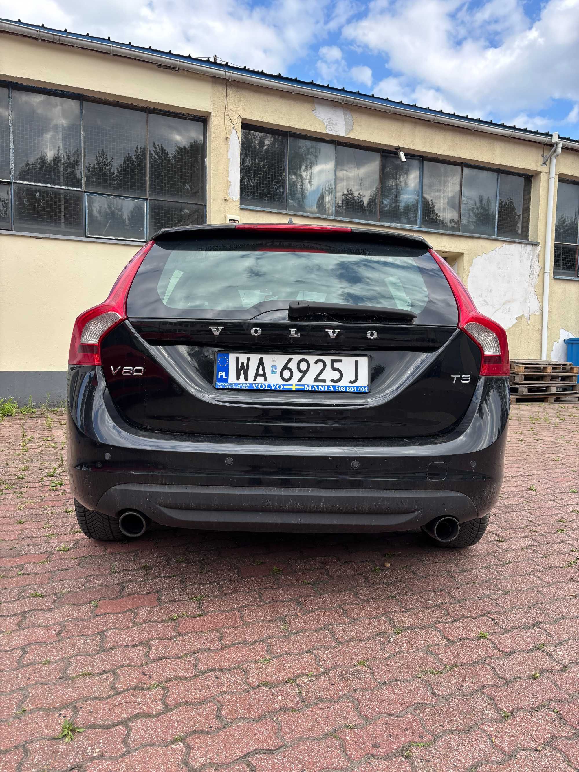 Volvo V60 T3 1.6 150 km 2011r