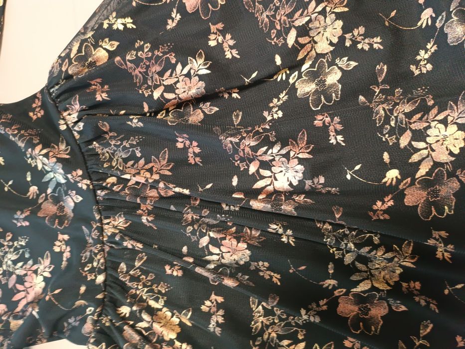 Elegancka sukienka tiulowa Mohito, złote kwiaty, 116/122, jak nowa