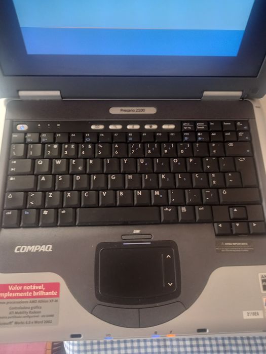 PC marca COMPAQ 2002