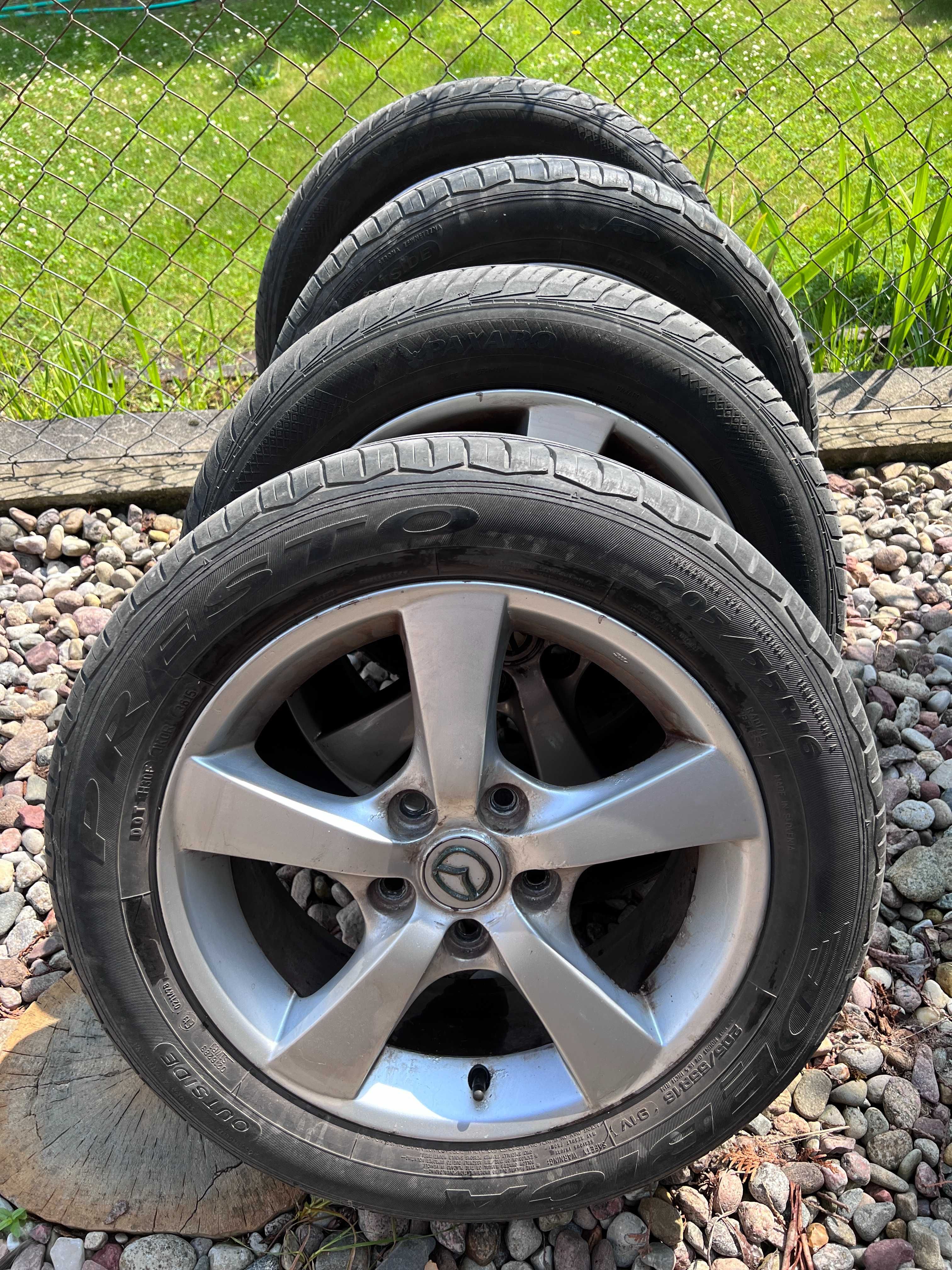 Felgi z oponami Mazda 3