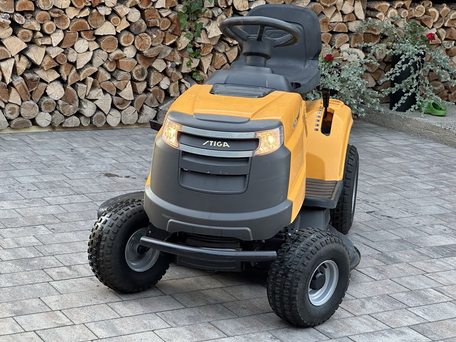 Газонний трактор Stiga Tornado 2098 H