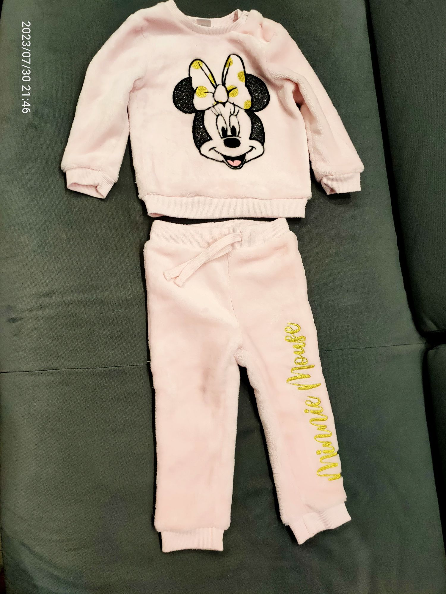 Piękny dres Minnie Mouse roz. 86