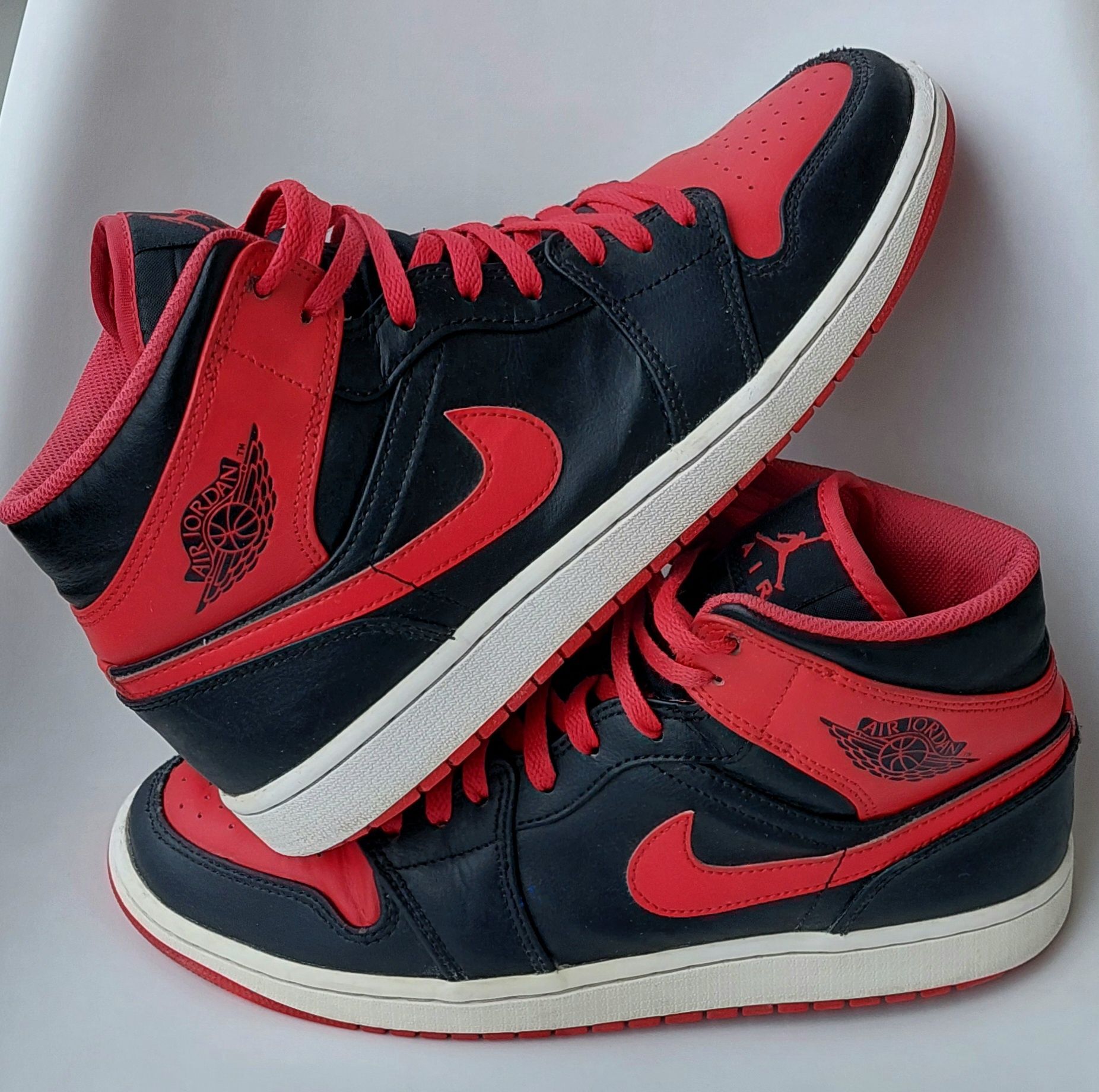 Buty Nike Air Jordan 1 Mid Alternate Bred roz.44,5