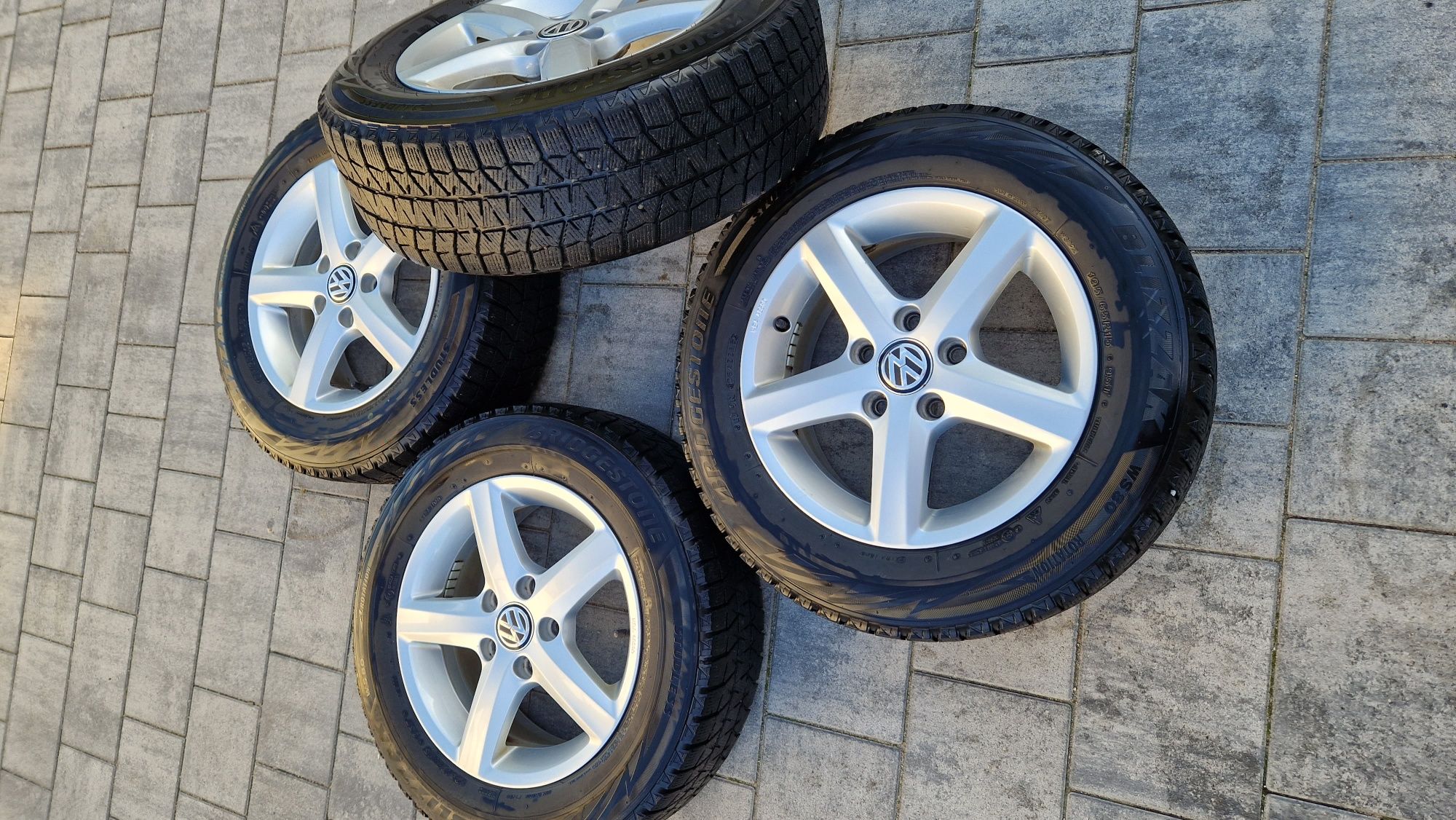 Koła Aufelgi 5x112 Volkswagen 15 cali opony 195/65 R15 zima