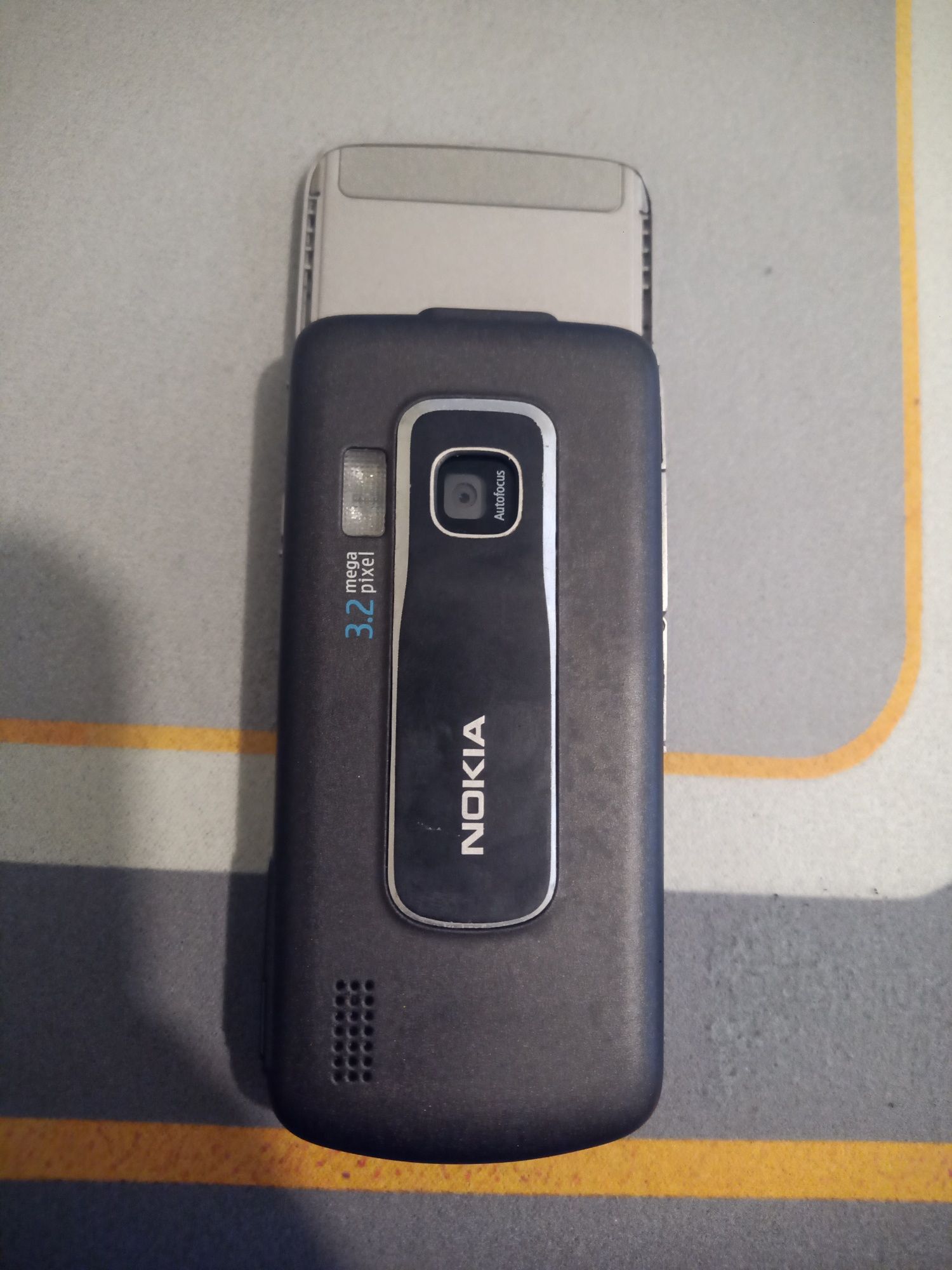 Nokia 6210 Navigator -1000грн. Nokia 6310i -1500грн