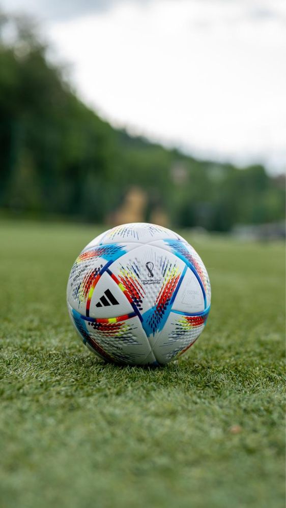 Футбольний мʼяч Adidas Чемпіонату Світу