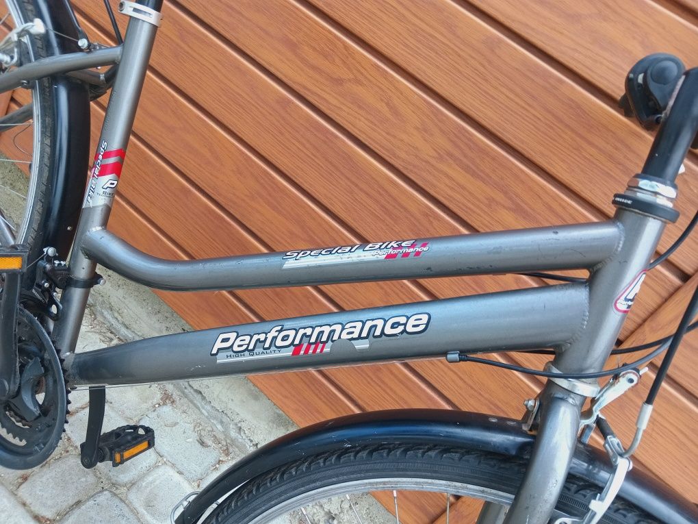 Продам велосипед Performance.28 дюймів.