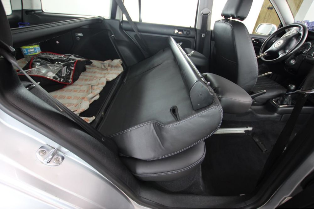 Авточохли Volkswagen Passat Golf Caddy Bora Touran T4 Polo Jetta Чехлы
