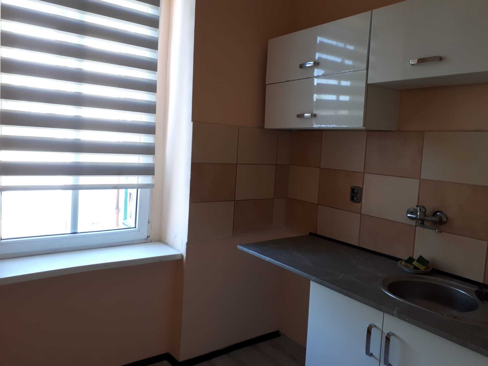 Mieszkanie 2 pokoje 36m2 pl. Św. Jana 8 centralne ogrzewanie gazowe