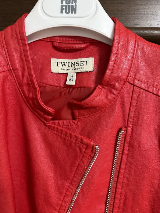 Twinset итальянская красная куртка под кожу размер 11-13 лет. Новая!