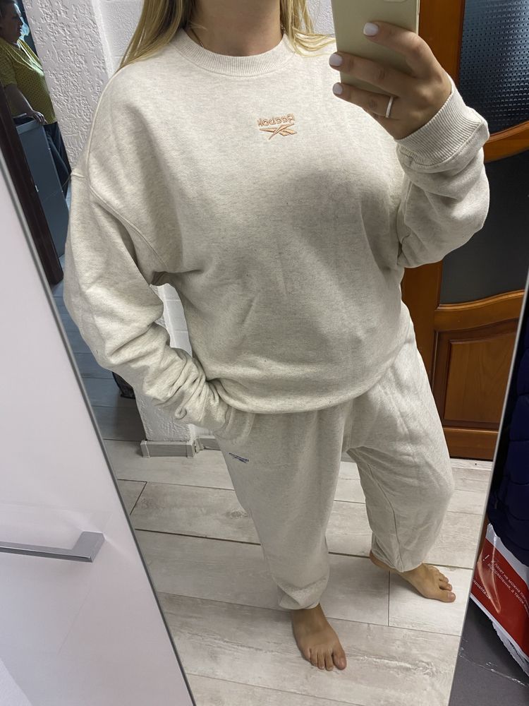 Сірий спортивний костюм reebok трехнитка