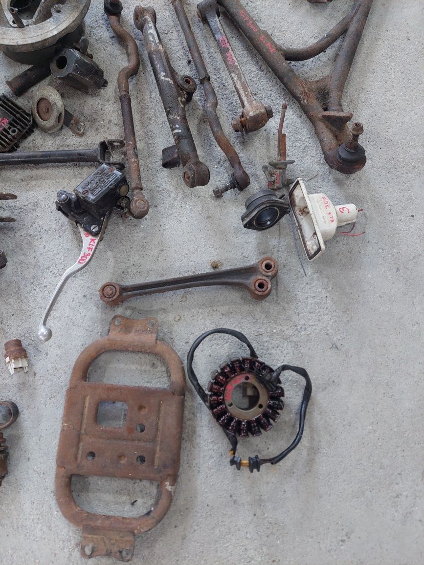 Kawasaki klf 300 amortyzator wahacz alternator bęben kolumna  piasta