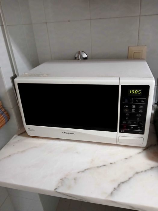 Microondas com grill usado