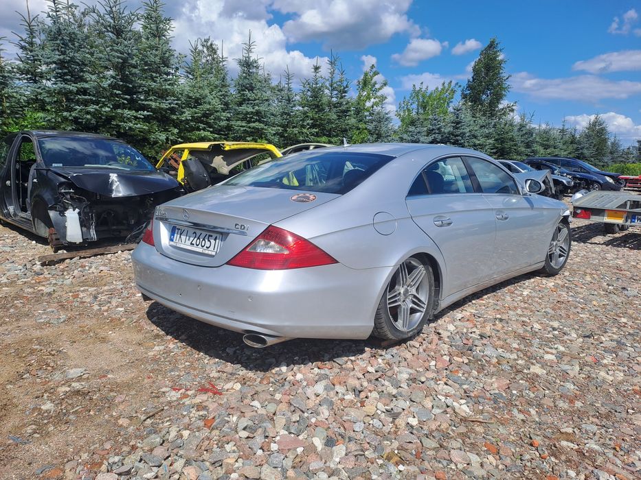 Witam sprzedam na części CLS320 CDI