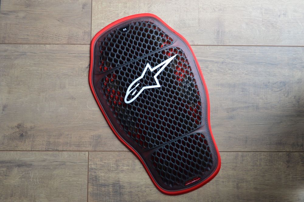 Ochraniacz motocyklowy ALPINESTARS Nucleon KR-1 CELLI Jak Nowy r. M