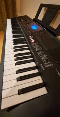 Teclado musical Yamaha PSR EW400