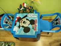 Mesa e Cadeiras do Mickey