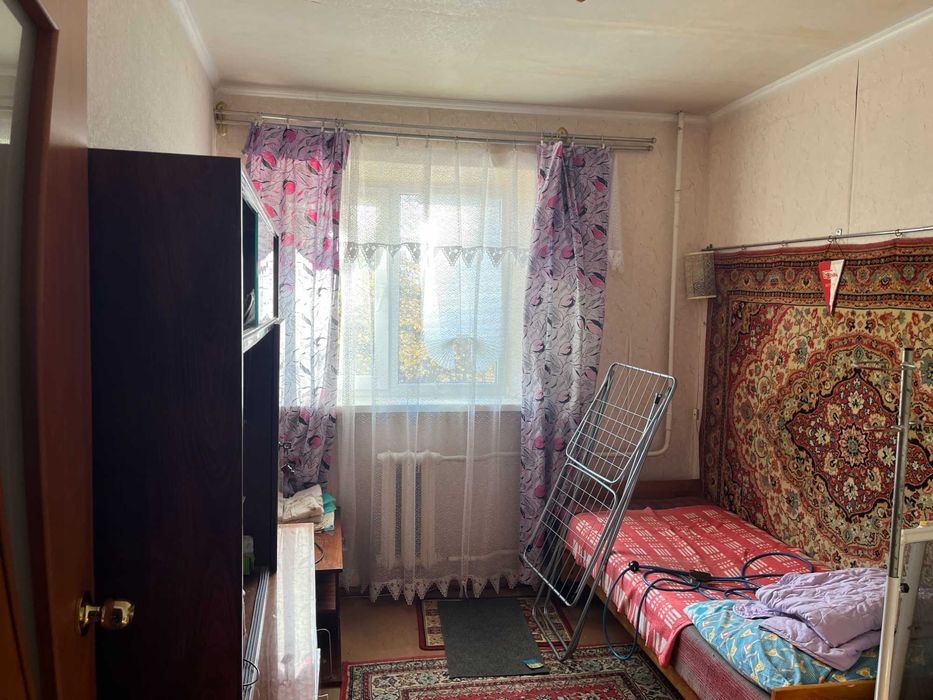 Продається трикімнатна квартира Процишина б.9