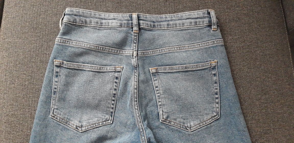 H&M Spodnie jeansowe r.38