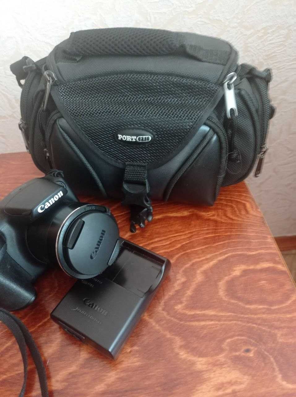 Фотоапарат Canon PowerShot SX400 IS з сумкою і штативом