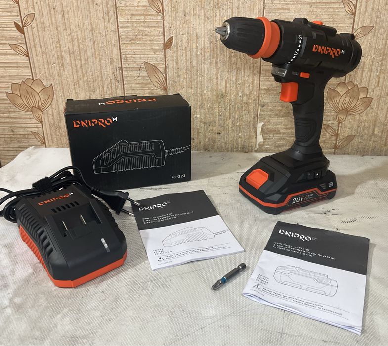 Шуруповерт → Dnipro-M CD-218Q + BP-220 + FC-223 + ГАРАНТІЯ до 2027 р.