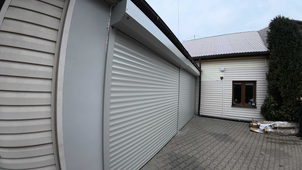 Drzwi rolowane PA 77  w kolorze szarym 3 x 2 m