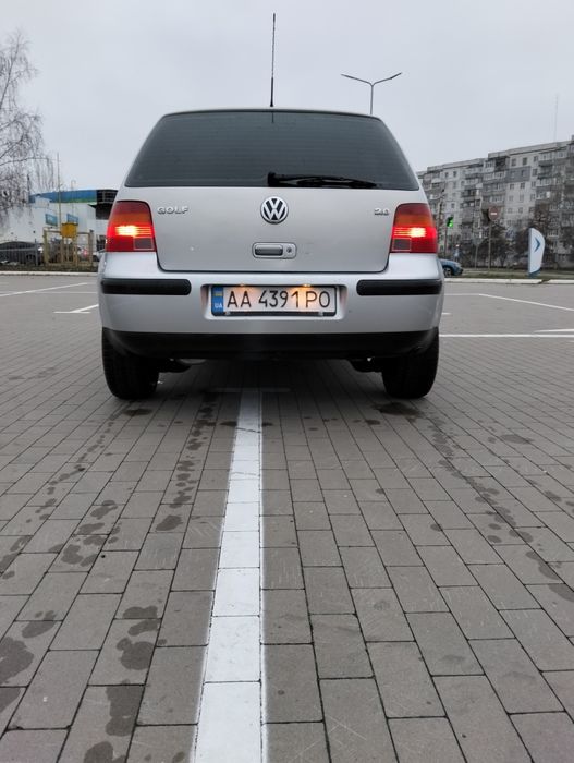 Гольф 4 1.4 16V 2004 року