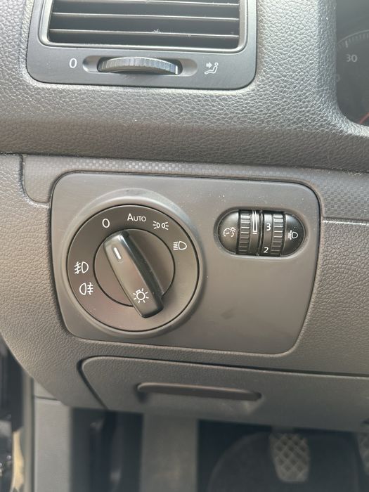 Продам  VW GOLF 5