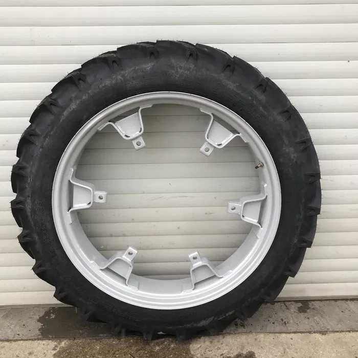 obręcz W8-32 tylna wąska Ursus C330 z uchwytami do międzyrzędzi