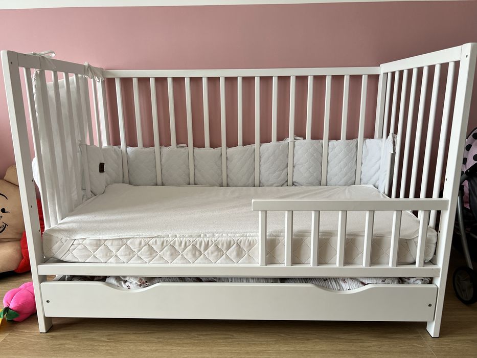 Łóżeczko niemowlęce z szufladą 120x60cm