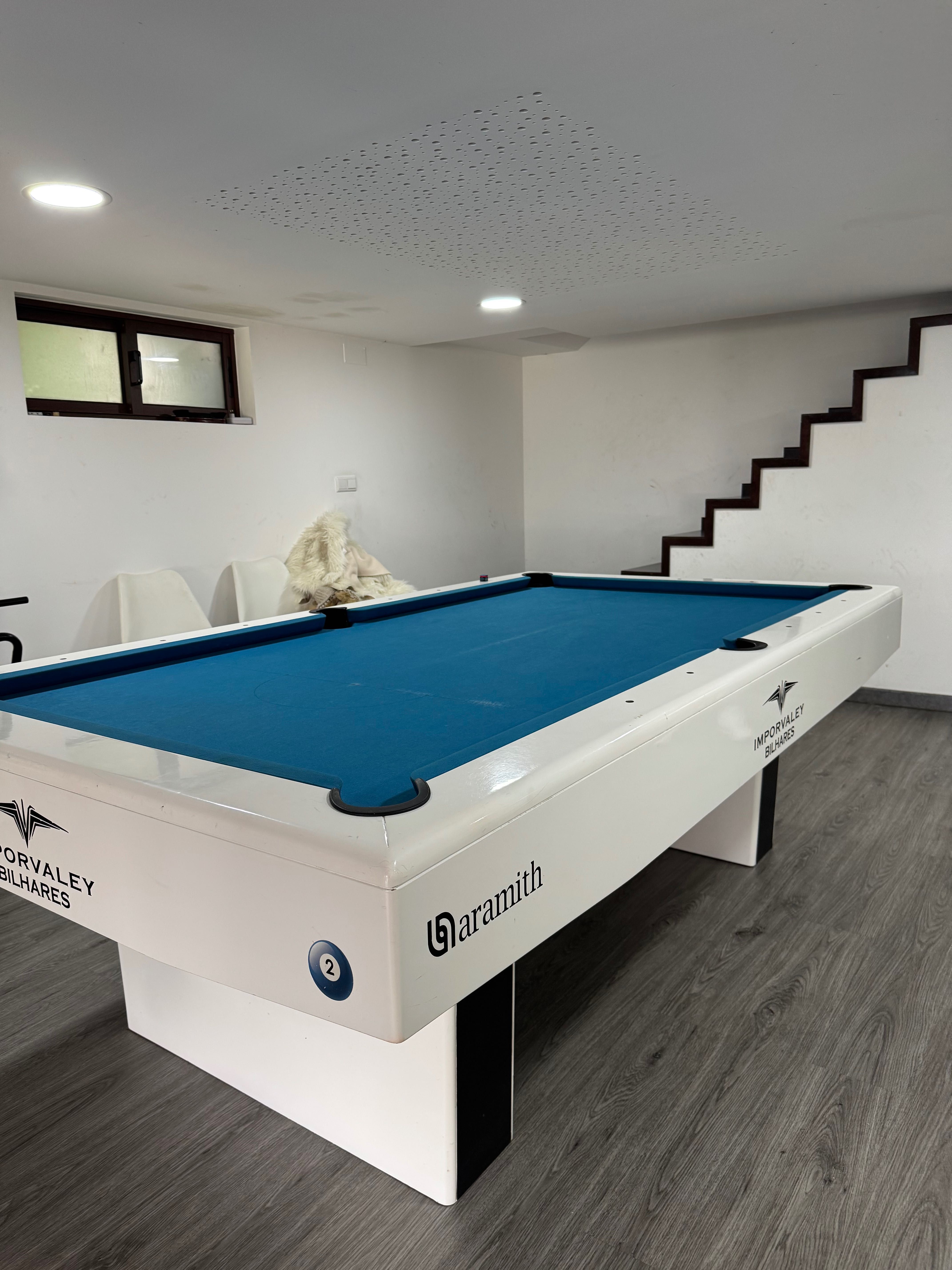 Mesa de Pool/Bilhar Profissional Imporvaley – Quase Nova!