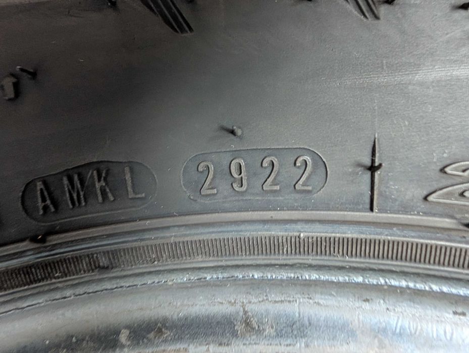 Nexen Winguard WT1 235/65R16C #107