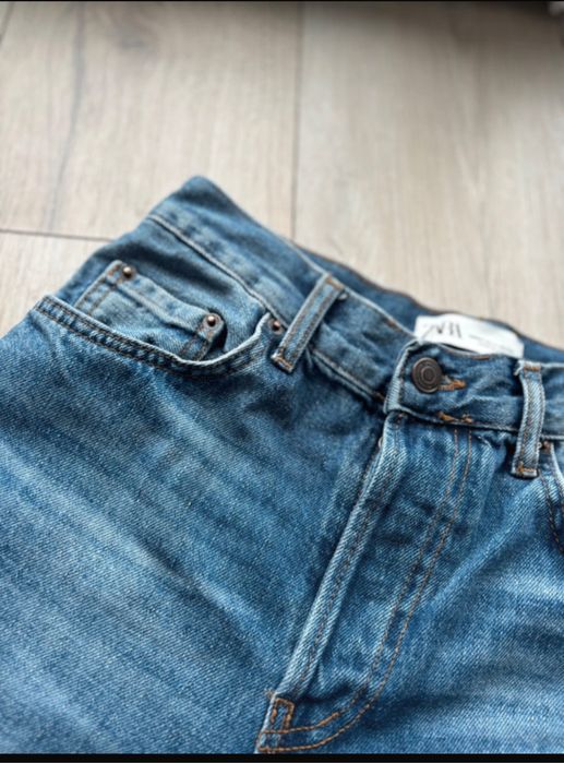 Proste jeansy zara viral